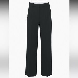 Aritzia Wilfred Effortless pant in size 4 black